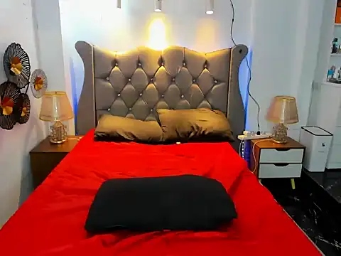 Yourdreamgoddess online show from June 2026 04:00:01 PM
