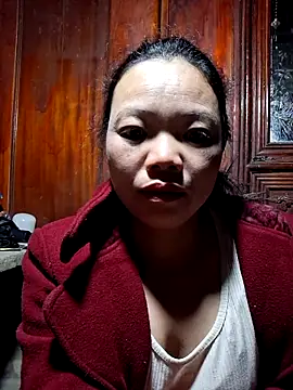 miomio-12 online show from November 2025 09:00:02 PM