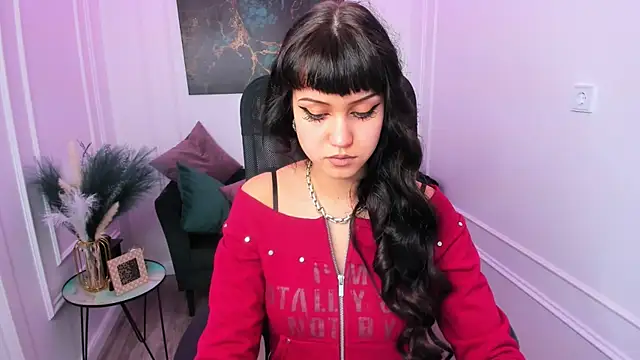 TiffanyYounge online show from April 2026 12:06:01 PM