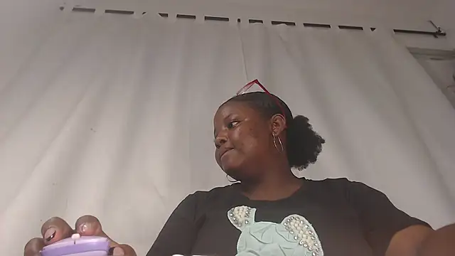 Kim Browns online show from April 2026 02:12:02 AM