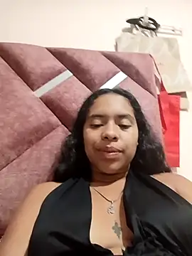 Snapshot of Amayavaldes chatting on November 2025 03:27:01 AM Amayavaldes online show from November 2025 03:27:01 AM