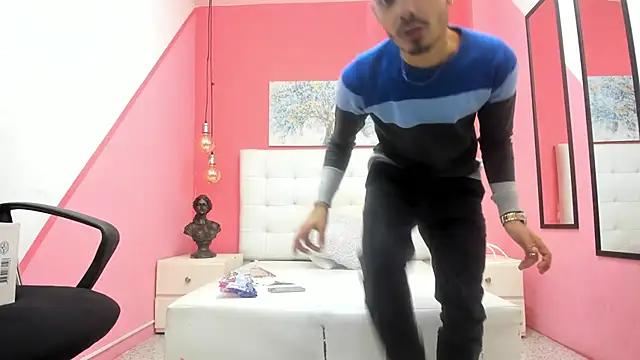 Snapshot of Timothe_Evans chatting on October 2025 09:27:01 PM Timothe Evans online show from October 2025 09:27:01 PM