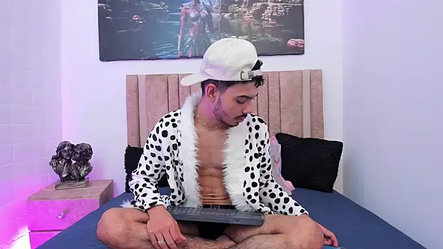 Snapshot of Timothe_Evans chatting on November 2025 08:30:02 PM Timothe Evans online show from November 2025 08:30:02 PM