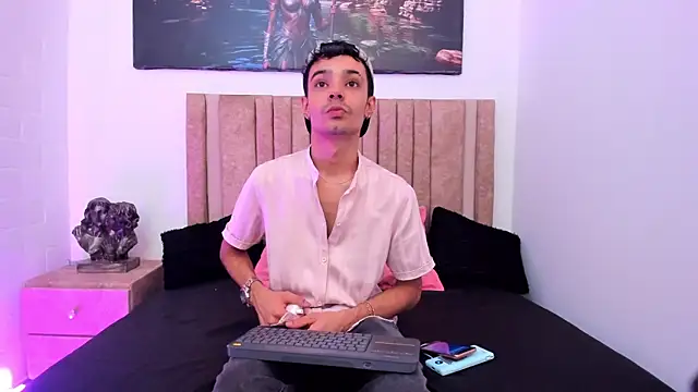 Snapshot of Timothe_Evans chatting on November 2025 08:38:02 PM Timothe Evans online show from November 2025 08:38:02 PM