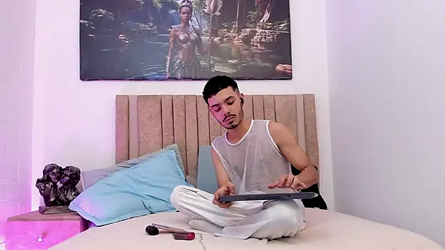 Snapshot of Timothe_Evans chatting on December 2025 03:56:01 AM Timothe Evans online show from December 2025 03:56:01 AM