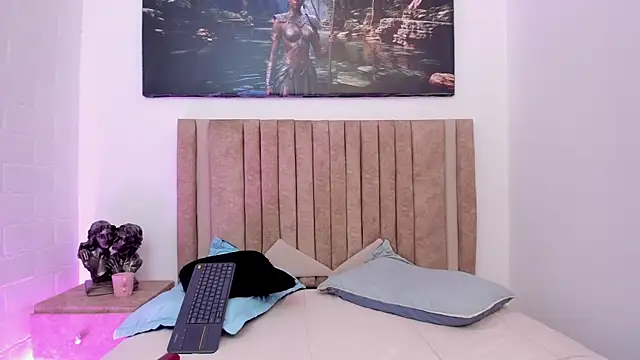 Snapshot of Timothe_Evans chatting on December 2025 03:58:02 AM Timothe Evans online show from December 2025 03:58:02 AM