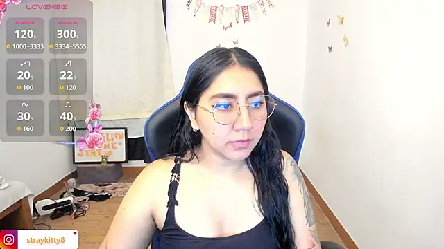 LoveLyy- online show from June 2026 02:05:02 PM