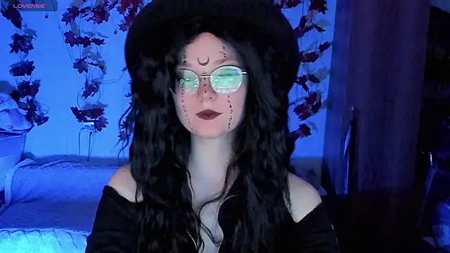 HoneyDazzle online show from October 2025 07:12:01 PM