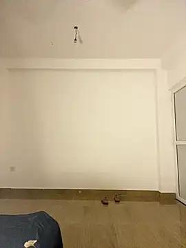 Monica  Bellucci   online show from November 2025 04:21:02 PM