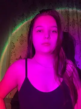 Snapshot of DanaDaily chatting on October 2025 11:23:01 PM DanaDaily online show from October 2025 11:23:01 PM