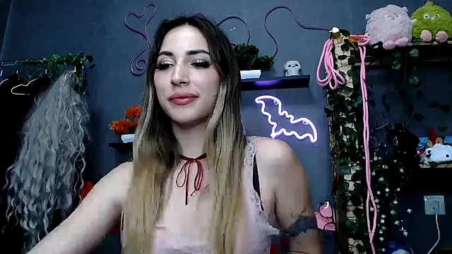 Walleriana online show from October 2025 12:11:02 AM