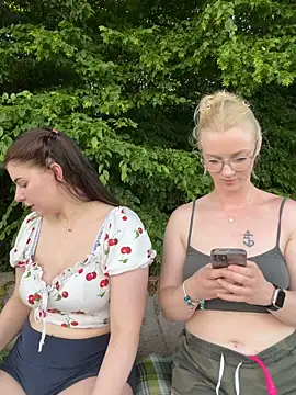 LinaLeana online show from June 2026 05:02:02 PM