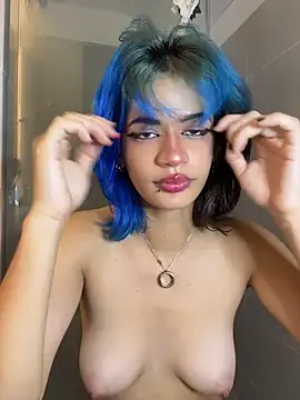 sukulaurens online show from April 2026 08:09:02 PM