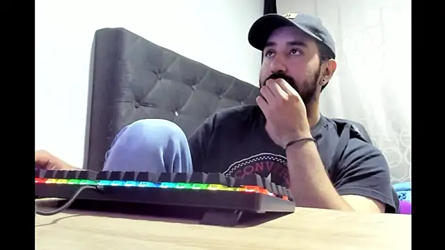 coolfriki online show from March 2026 11:21:02 PM