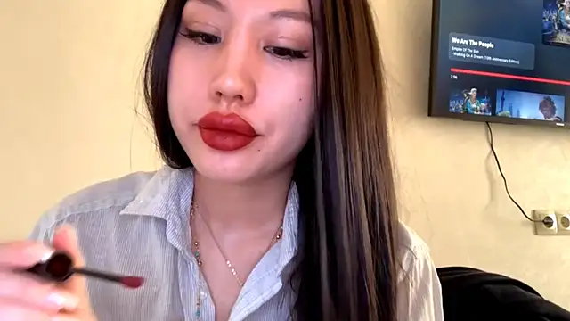 Snapshot of DelphineLanzeta chatting on October 2025 06:03:01 AM DelphineLanzeta online show from October 2025 06:03:01 AM