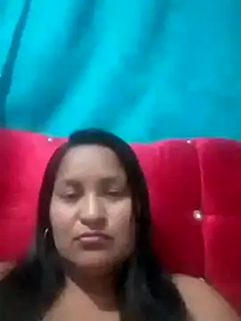 Snapshot of lucia00xx chatting on October 2025 03:12:02 AM lucia00xx online show from October 2025 03:12:02 AM