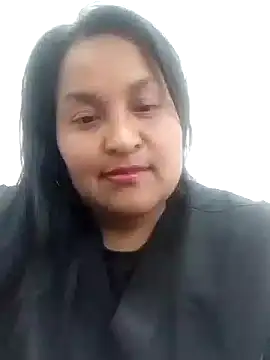 Snapshot of lucia00xx chatting on November 2025 06:52:02 PM lucia00xx online show from November 2025 06:52:02 PM