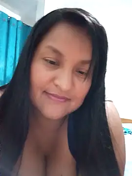 Snapshot of lucia00xx chatting on November 2025 01:16:01 AM lucia00xx online show from November 2025 01:16:01 AM