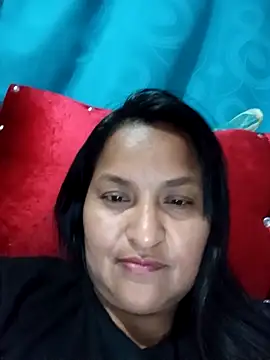 Snapshot of lucia00xx chatting on November 2025 02:15:02 AM lucia00xx online show from November 2025 02:15:02 AM