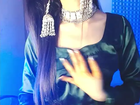 Snapshot of Roiseeee chatting on February 2026 07:51:01 AM Roiseeee online show from February 2026 07:51:01 AM