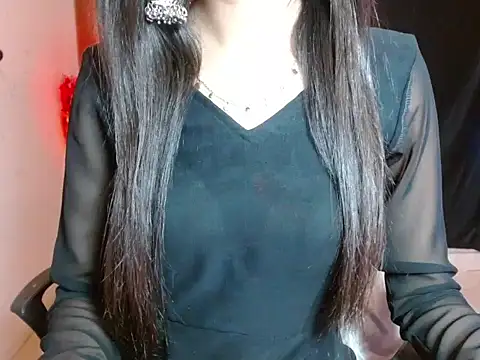 Roiseeee online show from April 2026 07:01:01 AM