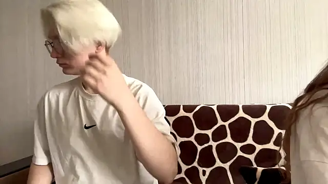 EhtelBiondi online show from March 2026 08:14:02 AM