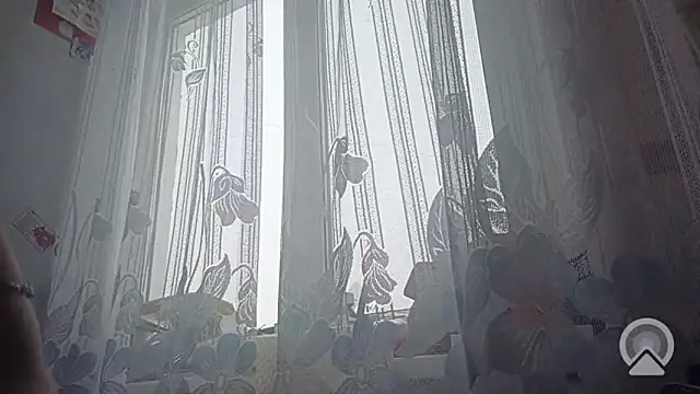 Snapshot of Melorini chatting on February 2026 04:05:02 AM Melorini online show from February 2026 04:05:02 AM