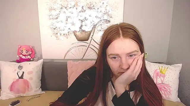 Evarey  online show from November 2025 05:29:02 AM