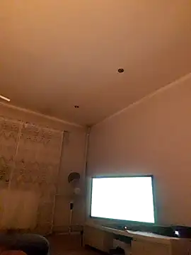 Remello1 online show from December 2025 09:11:01 PM