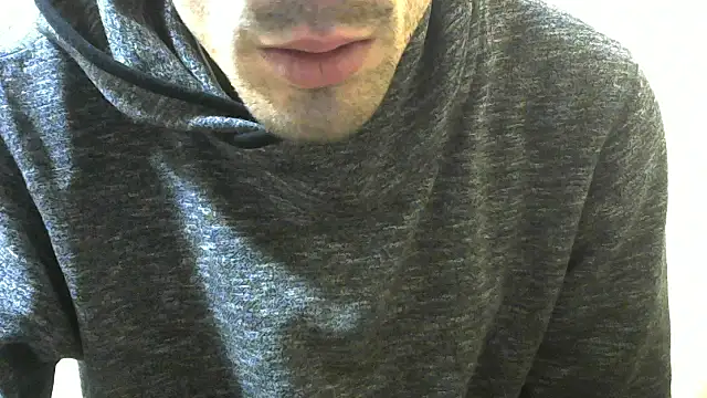 Snapshot of MakabulaAndrey chatting on October 2025 09:32:01 AM MakabulaAndrey online show from October 2025 09:32:01 AM