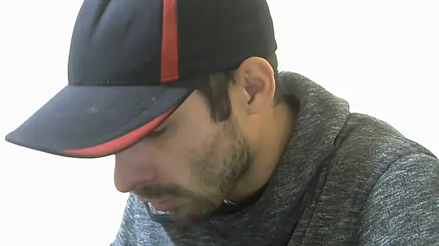 Snapshot of MakabulaAndrey chatting on October 2025 01:56:01 PM MakabulaAndrey online show from October 2025 01:56:01 PM