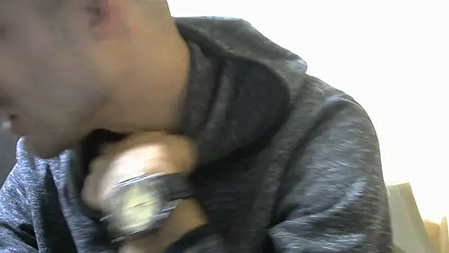 Snapshot of MakabulaAndrey chatting on November 2025 05:52:01 AM MakabulaAndrey online show from November 2025 05:52:01 AM