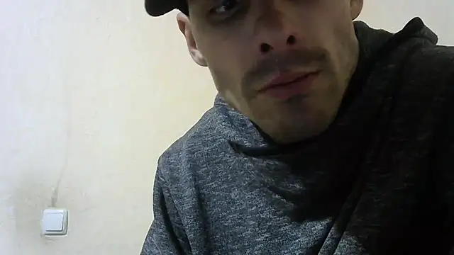 Snapshot of MakabulaAndrey chatting on November 2025 09:26:01 PM MakabulaAndrey online show from November 2025 09:26:01 PM