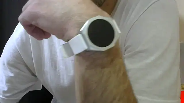 Snapshot of MakabulaAndrey chatting on December 2025 08:59:02 PM MakabulaAndrey online show from December 2025 08:59:02 PM