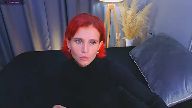 Snapshot of FoxxLina chatting on October 2025 03:11:01 PM FoxxLina online show from October 2025 03:11:01 PM