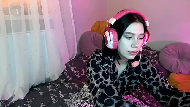 ThiLuggs online show from October 2025 07:07:02 AM