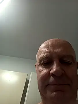 Snapshot of rudy-kralik chatting on November 2025 07:08:02 AM rudy-kralik online show from November 2025 07:08:02 AM