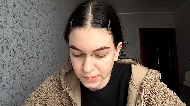 Wallazar cute online show from October 2025 01:11:02 PM
