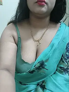 Snapshot of Beauty_Queen_Soniya chatting on July 2026 10:19:02 AM Beauty Queen Soniya online show from July 2026 10:19:02 AM