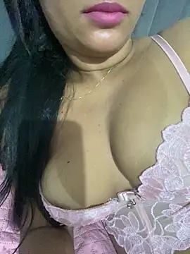 Snapshot of Brunamorenago chatting on May 2026 11:28:01 AM Brunamorenago online show from May 2026 11:28:01 AM
