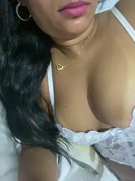 Snapshot of Brunamorenago chatting on May 2026 12:10:01 PM Brunamorenago online show from May 2026 12:10:01 PM