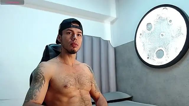 Rurik Jones online show from October 2025 12:02:02 PM