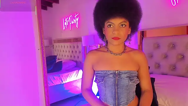 Vickyy Moon online show from October 2025 11:22:02 AM