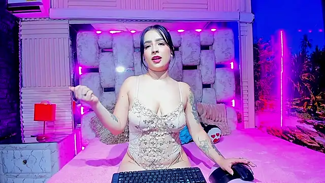 RubyEvanns online show from July 2026 08:11:02 PM