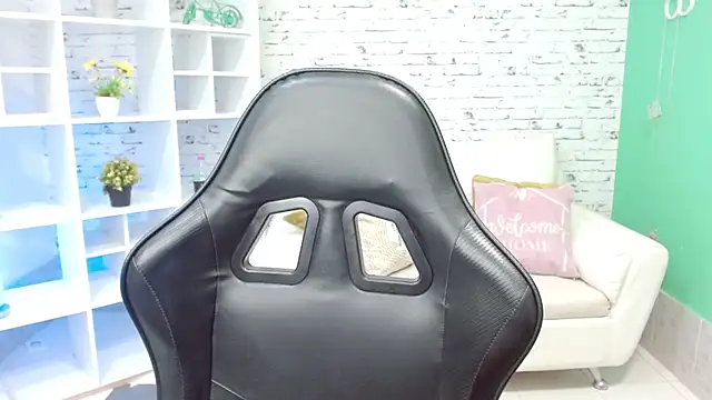 hannahjackson  online show from December 2025 11:15:01 AM