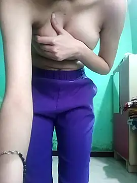 Hornyme18 online show from December 2025 05:56:02 AM