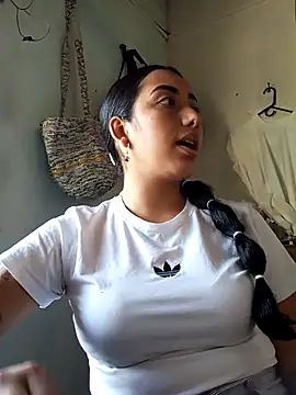 Snapshot of Queen_sofya chatting on November 2025 08:29:01 PM Queen sofya online show from November 2025 08:29:01 PM