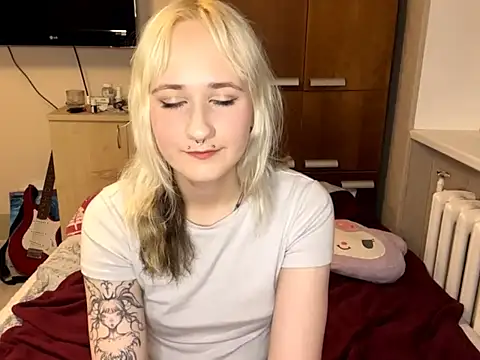 Snapshot of Ulemonala_Cute chatting on October 2025 06:19:02 PM Ulemonala Cute online show from October 2025 06:19:02 PM