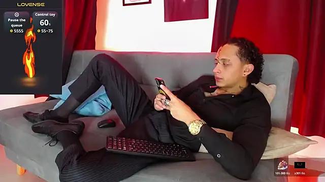 Snapshot of spike_spigell chatting on November 2025 05:42:01 AM spike spigell online show from November 2025 05:42:01 AM