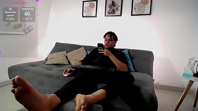 Snapshot of spike_spigell chatting on November 2025 04:55:01 AM spike spigell online show from November 2025 04:55:01 AM